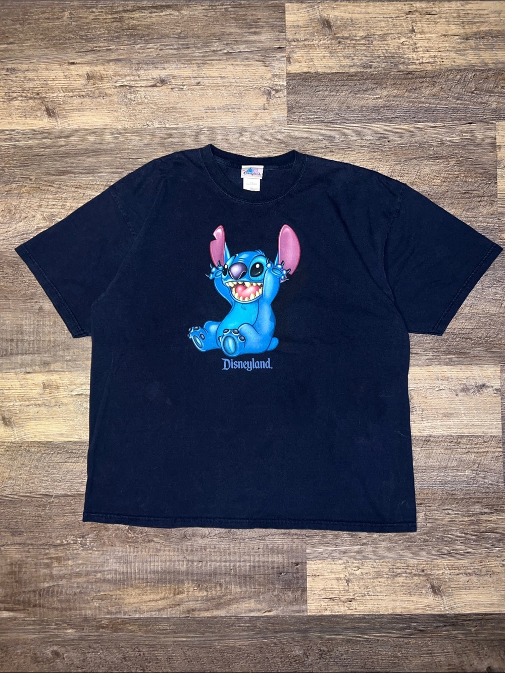 2000’s Disneyland Stitch t-shirt
